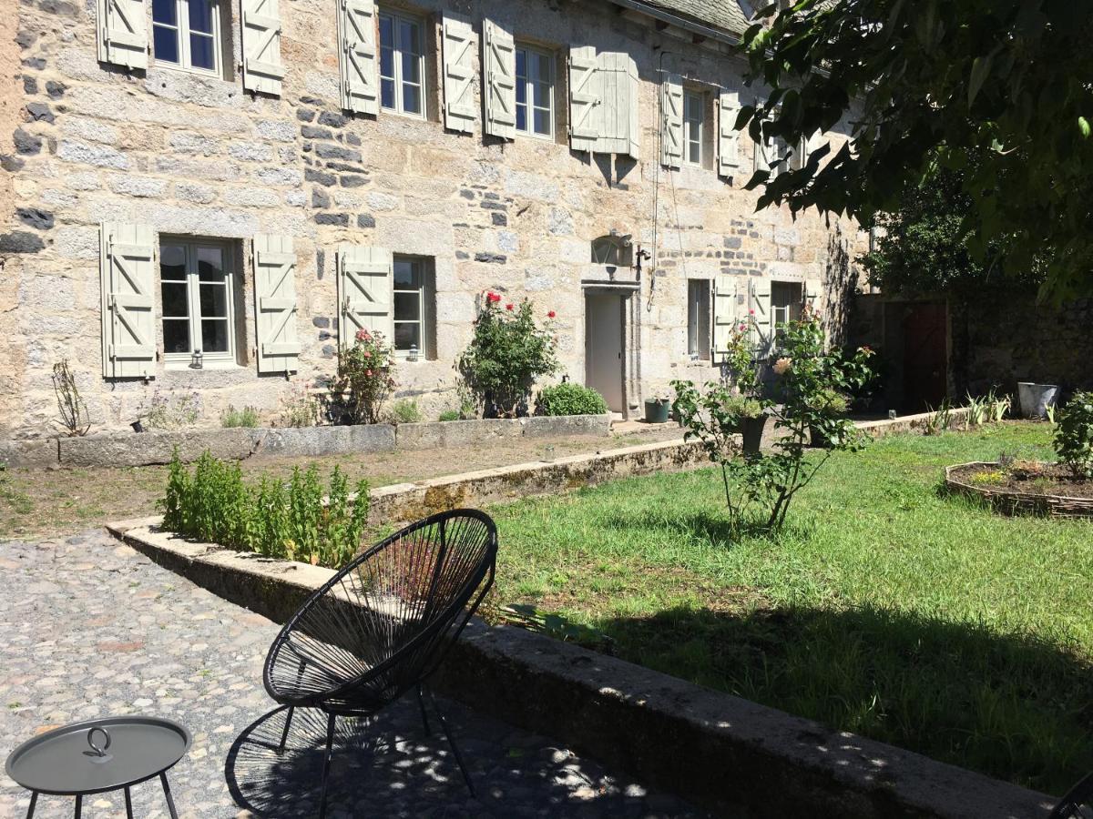 La Cure Grande Maison De Charme De 2 A 14 Personnes Saint-Urcize Esterno foto
