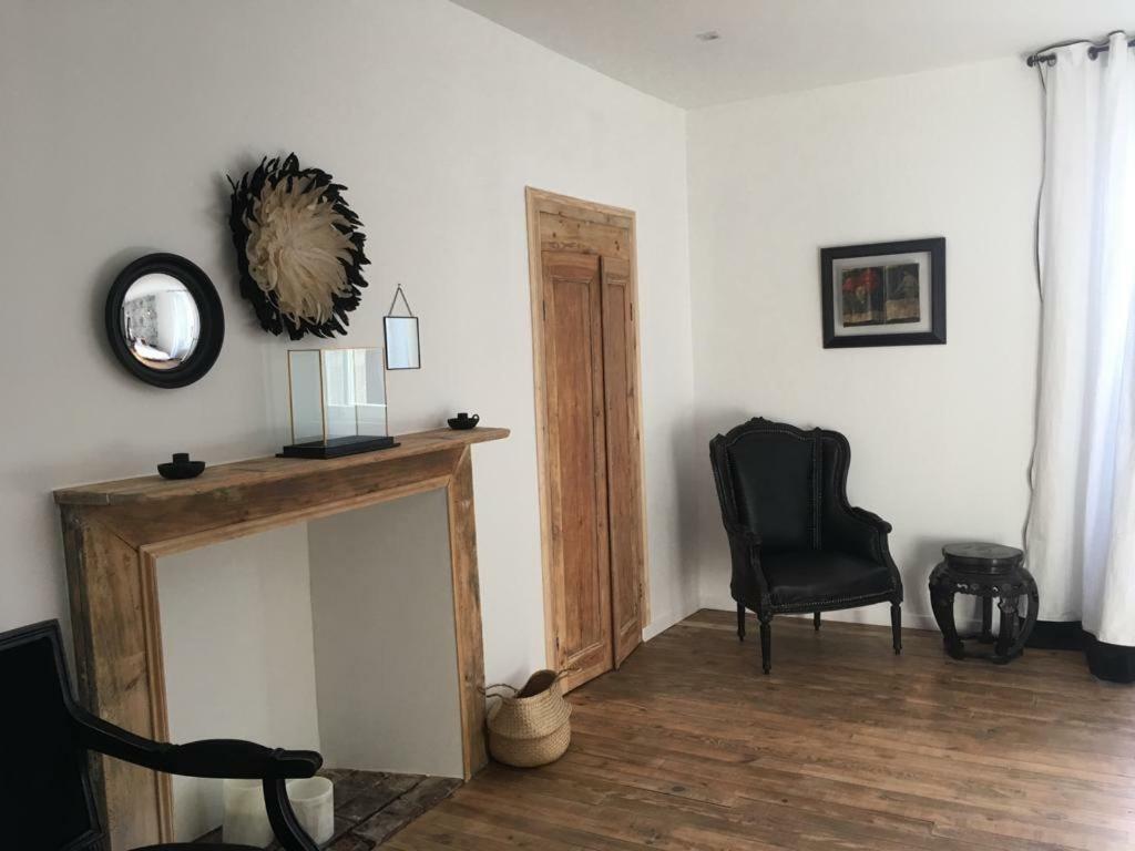 La Cure Grande Maison De Charme De 2 A 14 Personnes Saint-Urcize Esterno foto